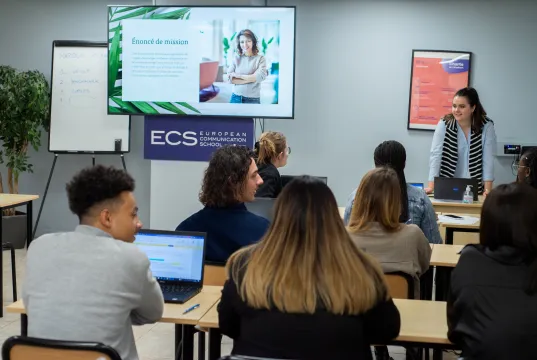 Etudiants devenus intervenants à l'ECS